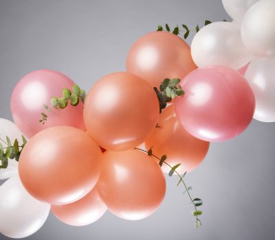 beautiful-metallic-balloons-with-flowers